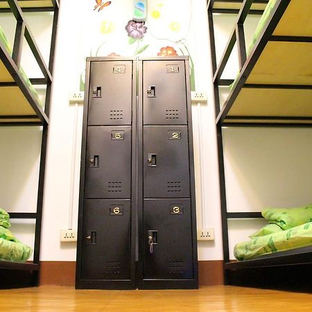 Big Bear Hostel Jiaxin Екстериор снимка